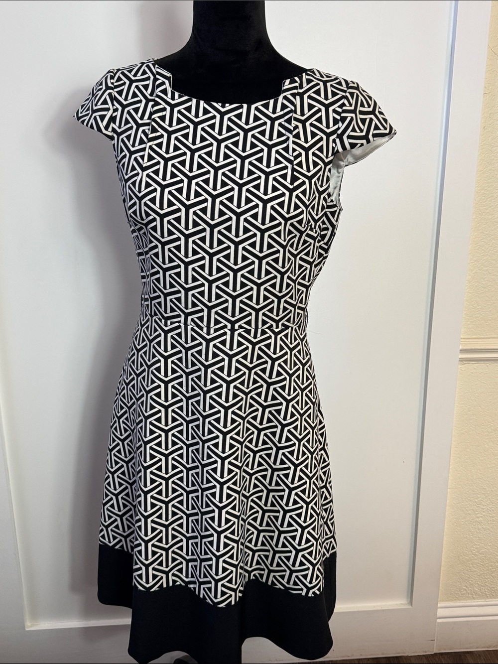 Alex Marie Black & White Geometric Fit-and-Flare Dress
